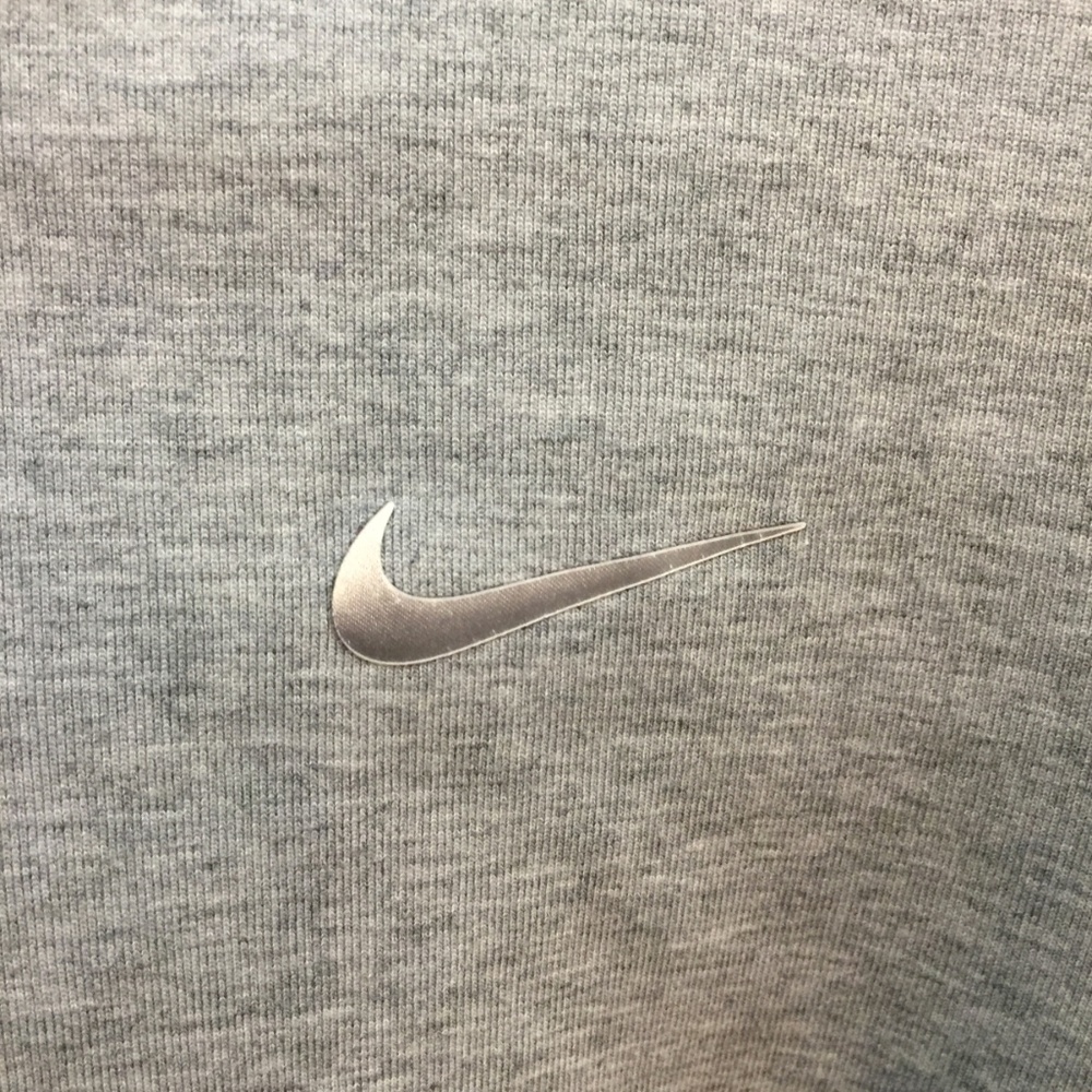 🇬🇧 Nike Advance Fleece 15 Grey Crop Hoodie - Picture 4 of 6